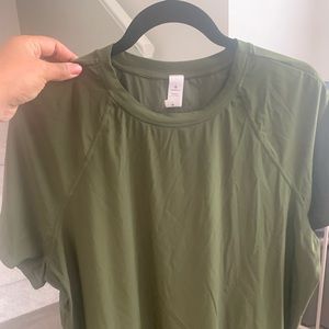 Khaki green t shirt